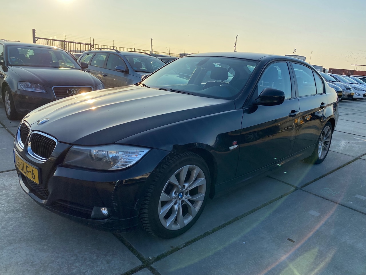 BMW 3-serie - 2009 * 316i Business Line * EXPORT / HANDEL ! - AutoWereld.nl