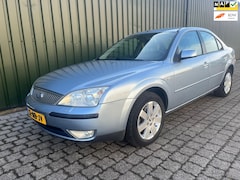 Ford Mondeo - 1.8-16V First Edition