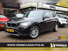 BMW X1 - SDRIVE 18I 150PK Automaat + 17"/ Airco/ Stoelverwarming/ Trekhaak