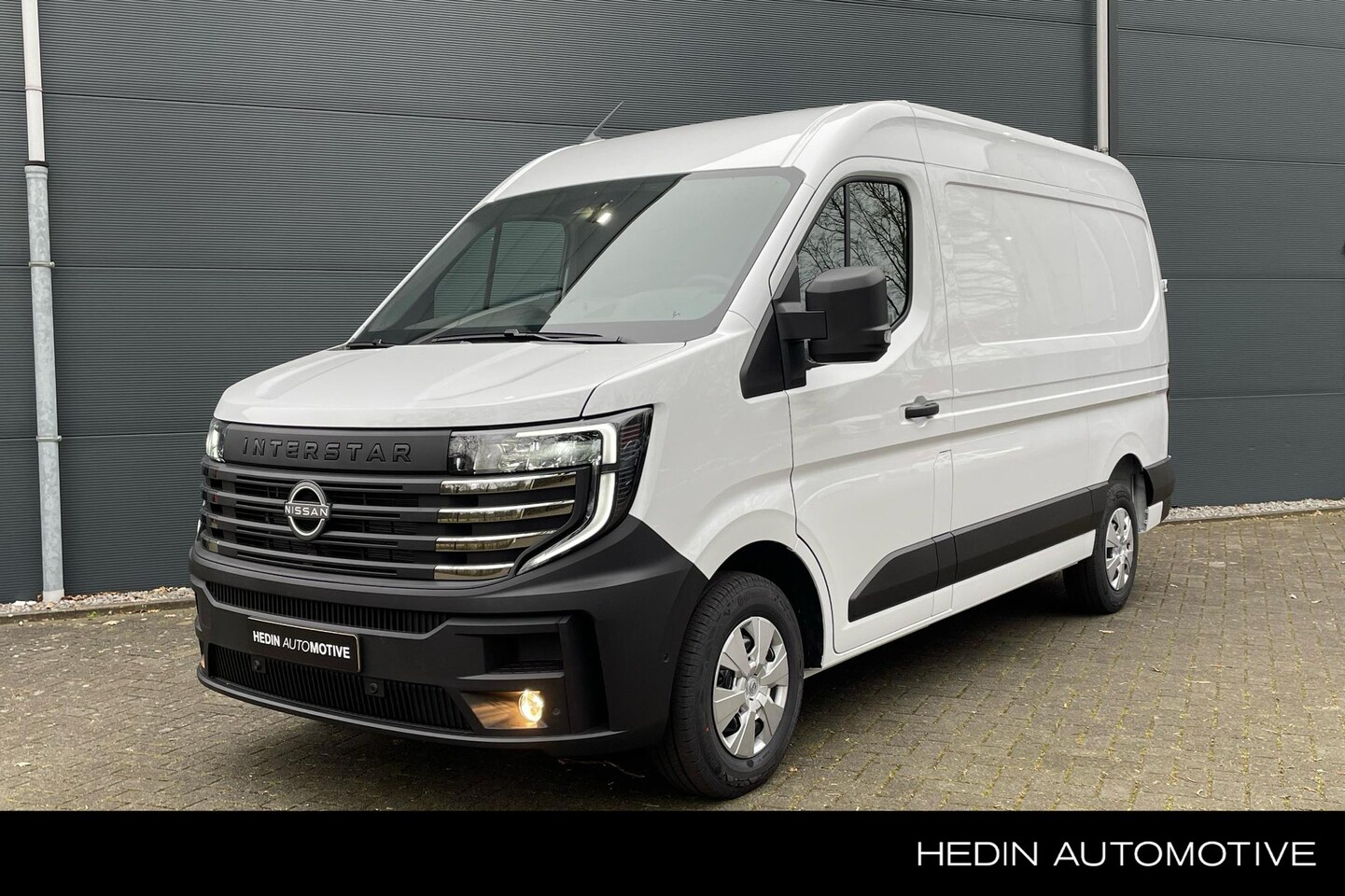 Nissan Interstar-e - L2H2 Limited 87 kWh Trekhaak | Camera | Cruise Control | Apple Carplay | Stoelverwarming - AutoWereld.nl