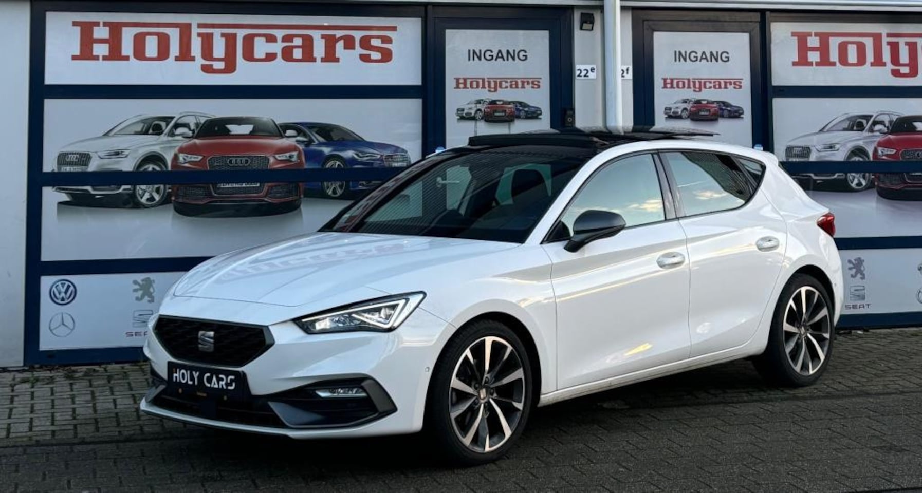 Seat Leon - 1.5 eTSI DSG FR | PANO | LED | VIRTUAL | KEYLESS - AutoWereld.nl