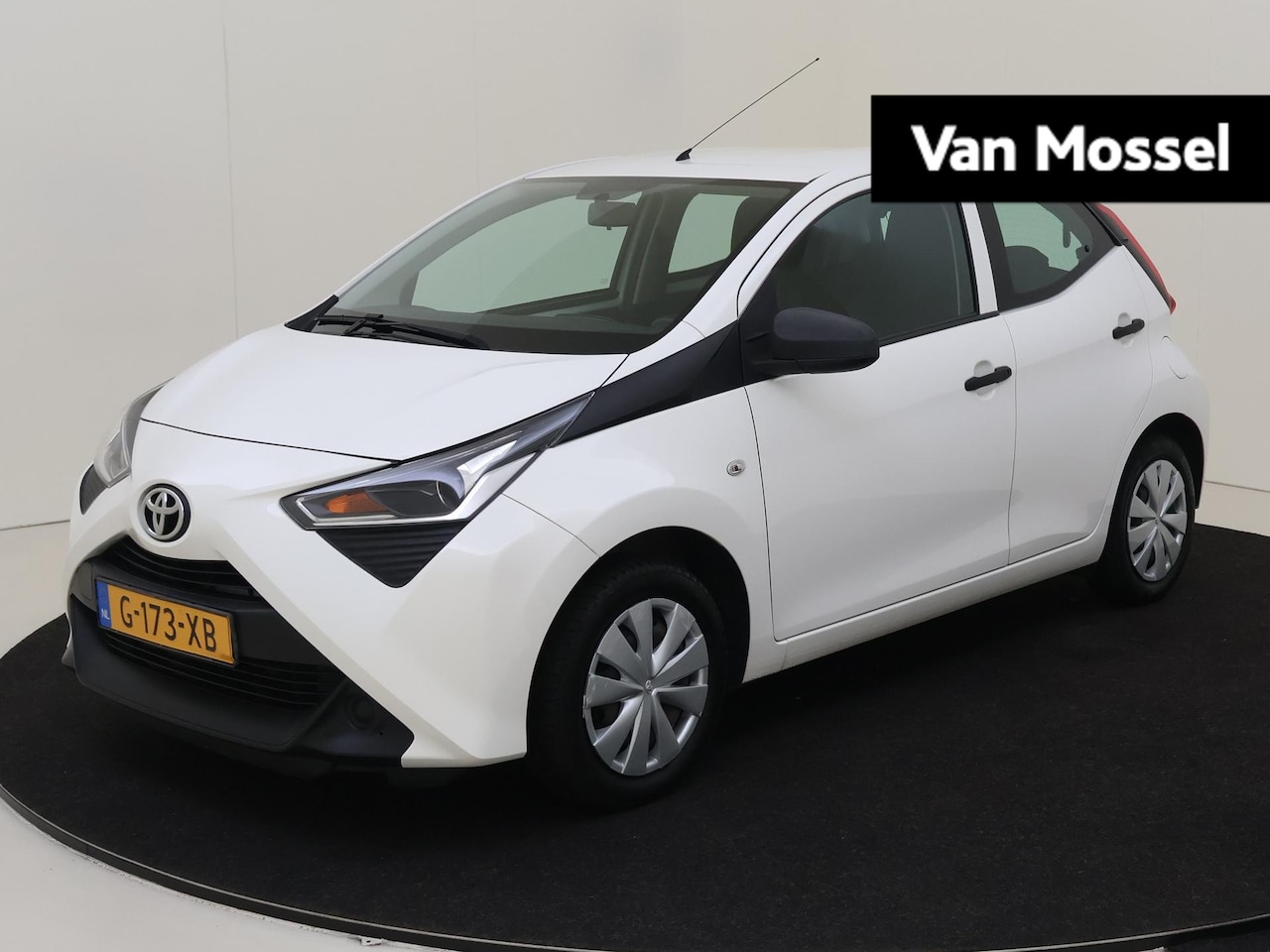 Toyota Aygo - 1.0 VVT-i 70 PK x-fun Airco / Bluetooth Radio - Telefoon / Elektrisch Bedienbare Ramen Voo - AutoWereld.nl