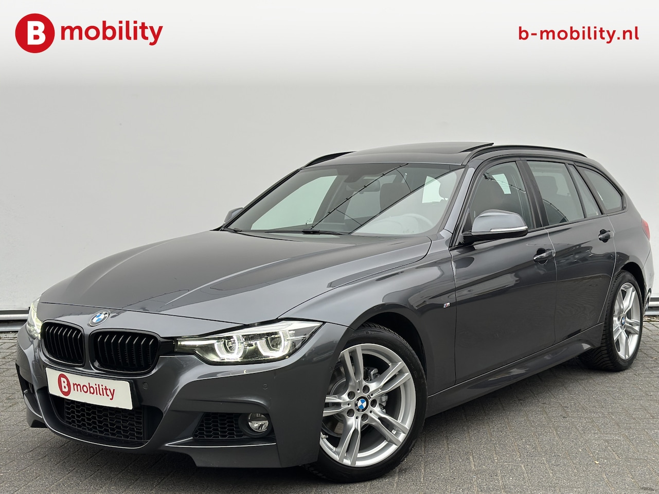 BMW 3-serie Touring - 318i M Sport High Executive Automaat Apple CarPlay | Panoramadak | Navigatie | Leer | Stoe - AutoWereld.nl