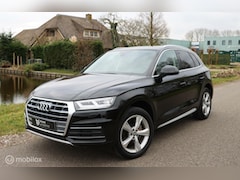 Audi Q5 - 45 TFSI Quattro / Navi / Carplay / el. Trekhaak