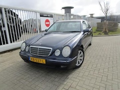 Mercedes-Benz E-klasse - Sedan 240 Elegance