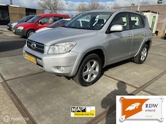 Toyota RAV4 - 2.2 D-CAT Linea Sol