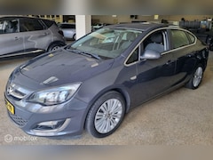 Opel Astra - 1.4 Turbo Berlin