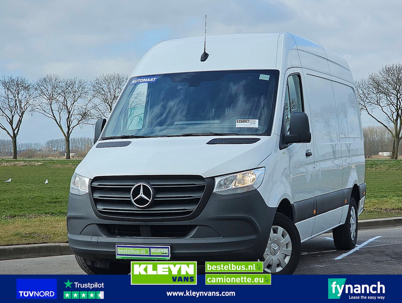 Mercedes-Benz Sprinter - 317 L2H2 3.5t-Trekhaak! - AutoWereld.nl