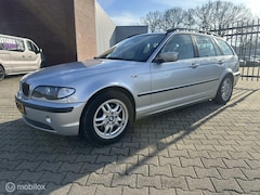 BMW 3-serie Touring - 320i 6 CILINDER AUTOMAAT goed onderhouden