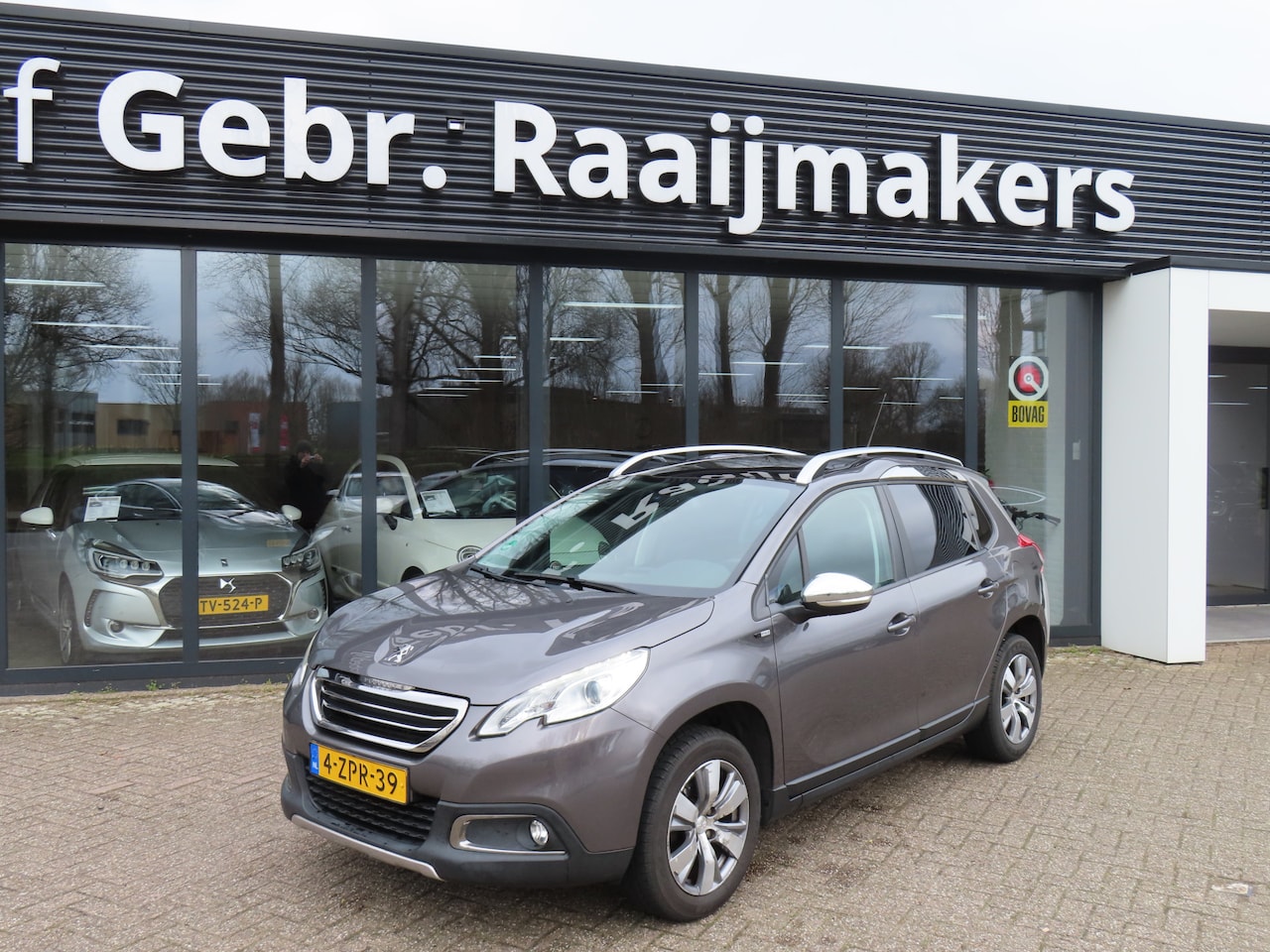 Peugeot 2008 - 1.2 PureTech Style*Panoramadak*Navi*EXPORT/EX.BPM* - AutoWereld.nl