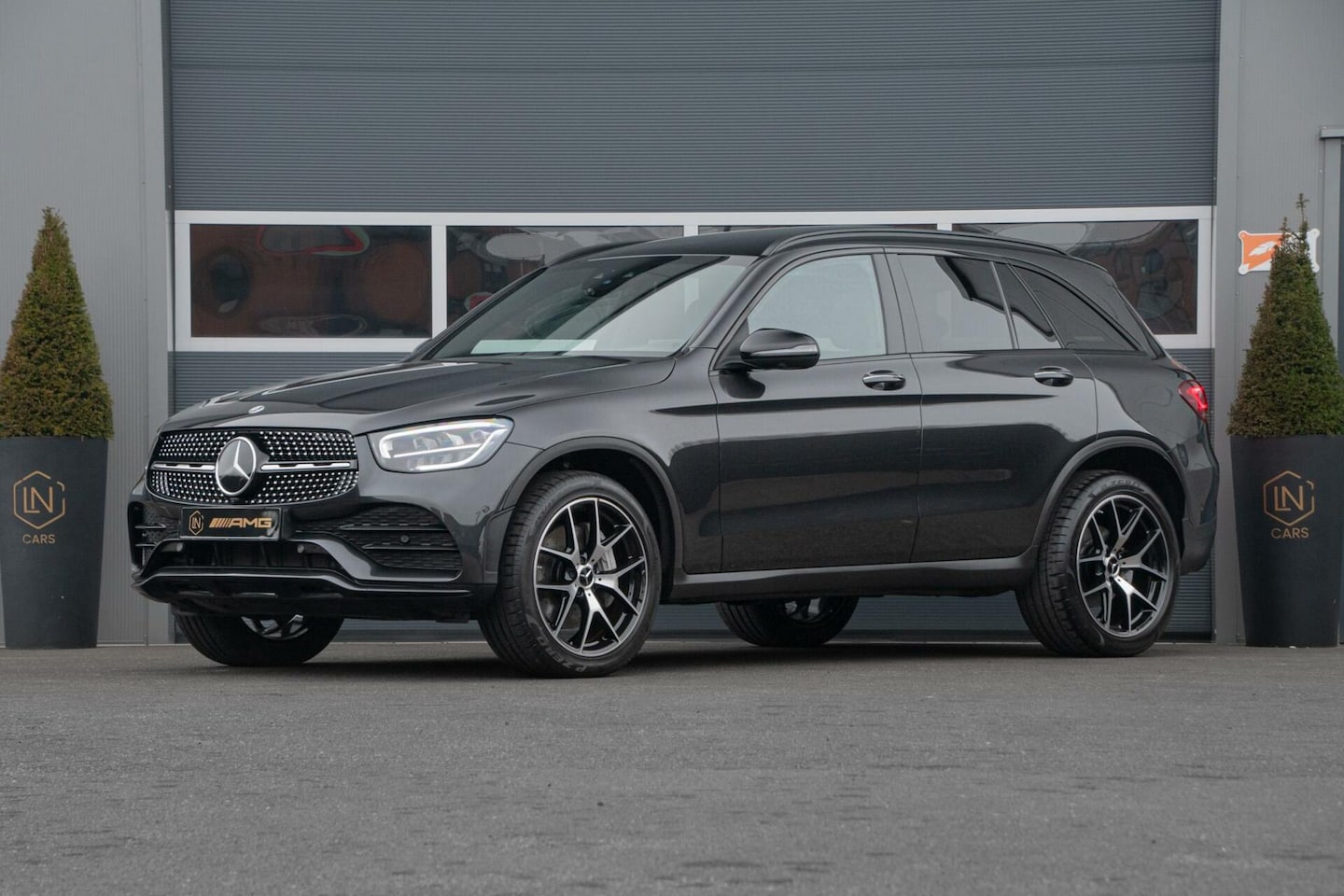 Mercedes-Benz GLC-klasse - 300e 4MATIC AMG | Pano | DAB | HUD - AutoWereld.nl