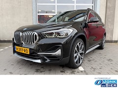 BMW X1 - SDrive20i VDL Nedcar Edition|Full LED|Headup displ.|Camera|Rijklaarprijs