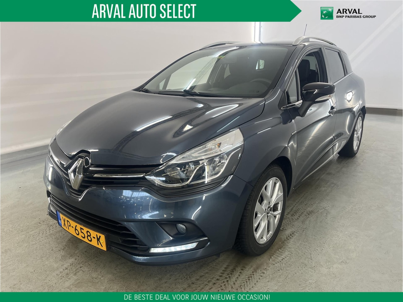 Renault Clio Estate - 0.9 TCe 90pk Limited | Navigatie | Cruise control | Airco | DAB | 16" Velgen | Parkeersens - AutoWereld.nl