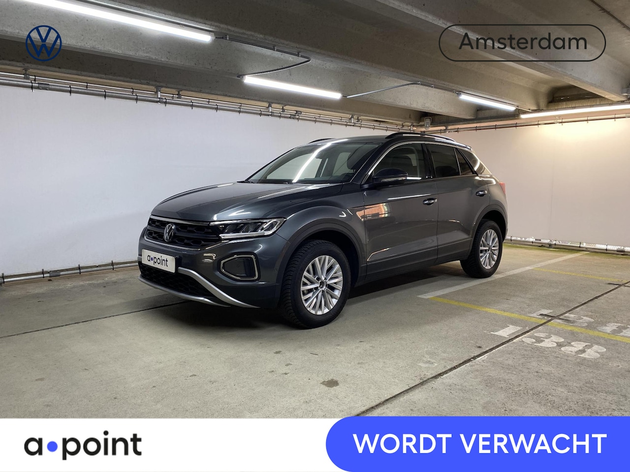 Volkswagen T-Roc - 1.0 TSI Life 110 pk | Navigatie | Parkeersensoren (Park assist) | LED koplampen | Stoelver - AutoWereld.nl