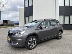 Peugeot 2008 - 1.2i PureTech Allure Automaat 110 PK. Prachtige auto met slechts 66.000 KM