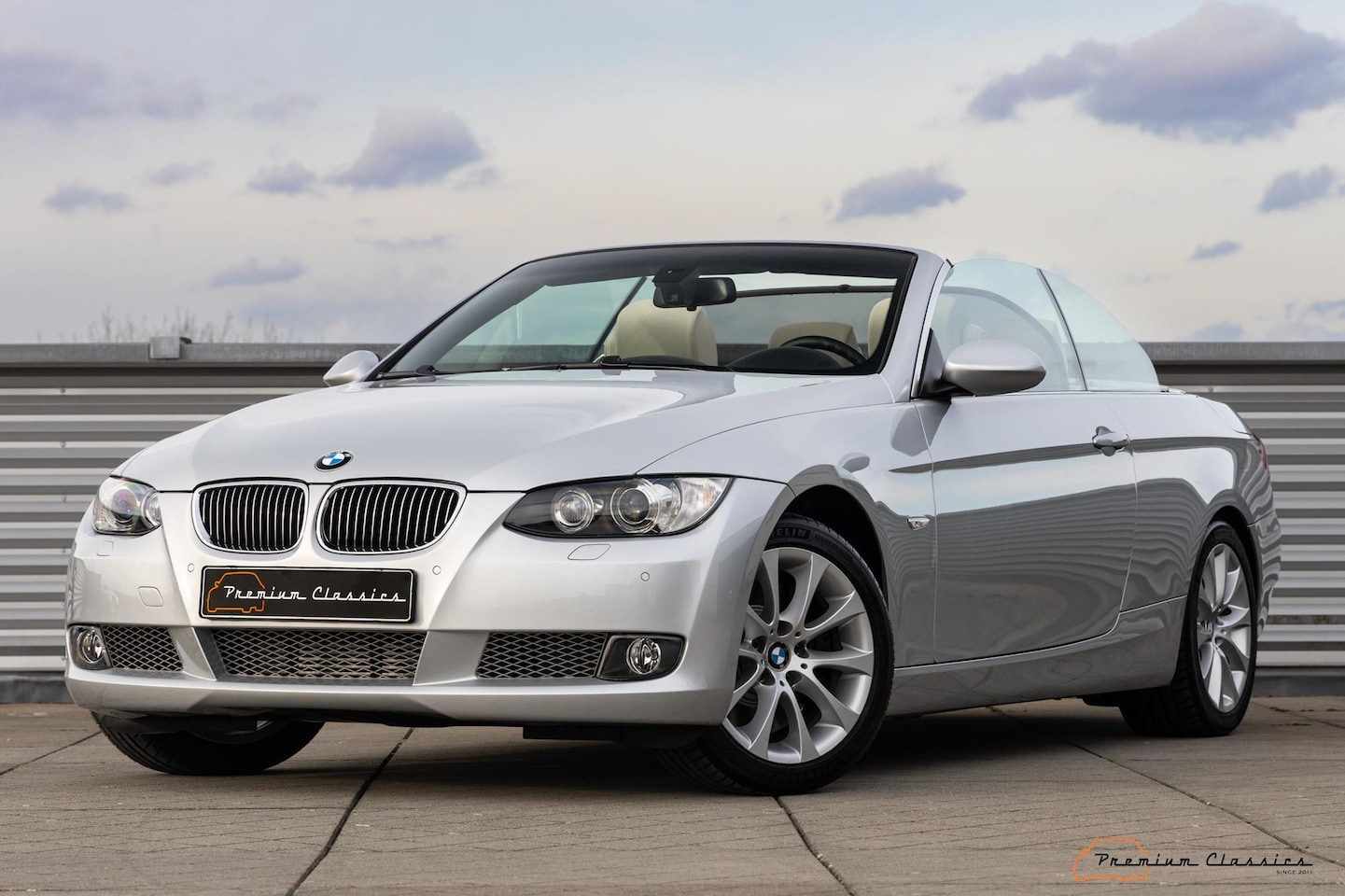 BMW 3-serie Cabrio - 335i High Executive | 93.000KM | Sport Seats | Comfort Access | HiFi Professional - AutoWereld.nl