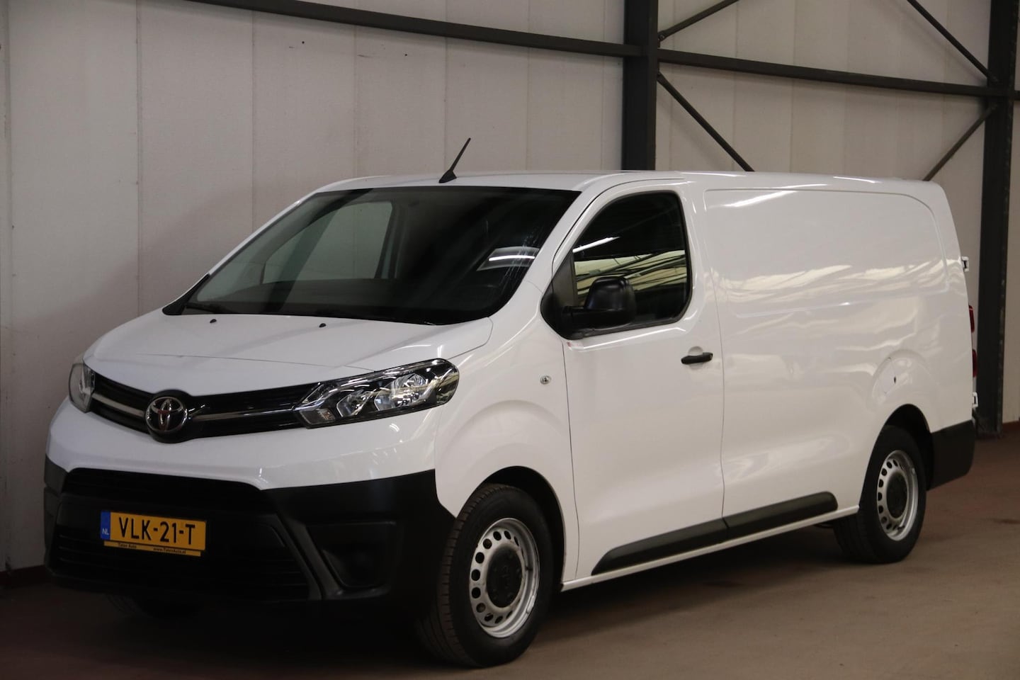 Toyota ProAce Worker - 2.0 D-4D 125PK L3H1 EXTRA LANG - AutoWereld.nl