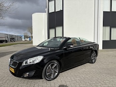 Volvo C70 Convertible - 2.0D Momentum Automaat 136 PK. Zeer mooie en unieke auto Nieuwstaat