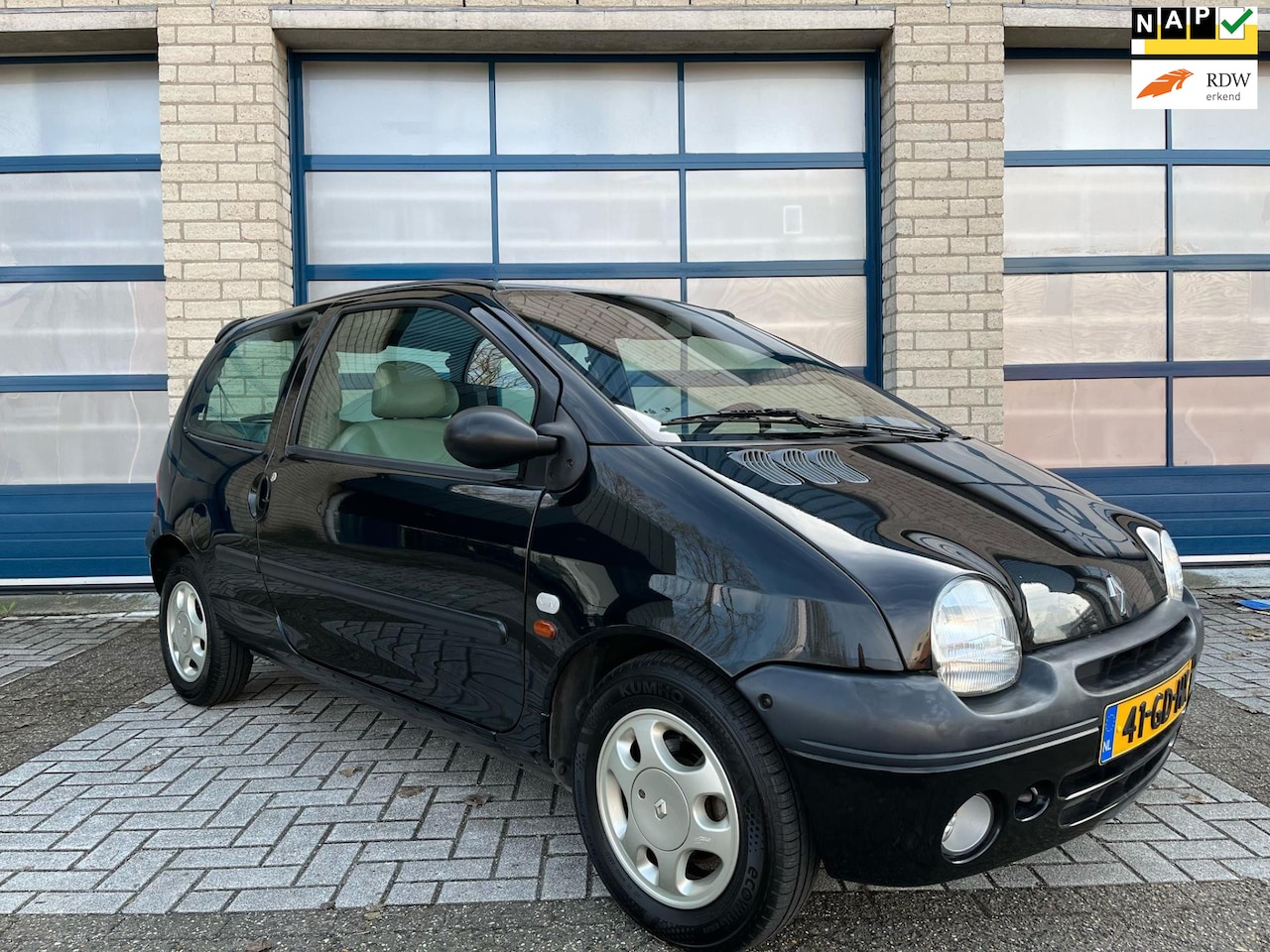 Renault Twingo - 1.2 Initiale Airco - isofix - Lm velgen - Lederen bekleding - Mistlampen - AutoWereld.nl