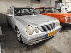 Mercedes-Benz E-klasse Combi - 200 K. Eleg.Select