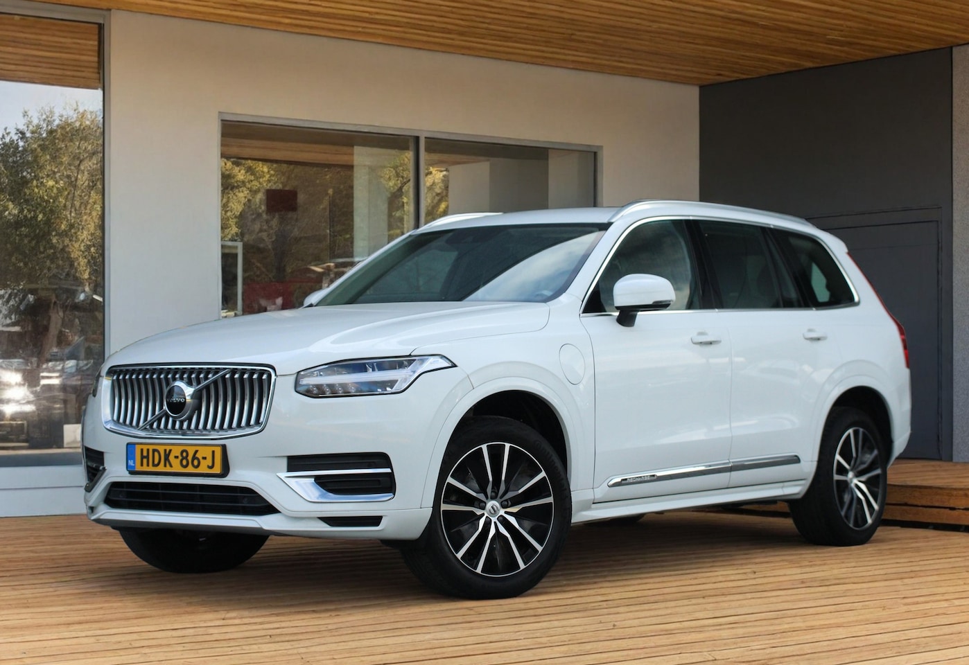 Volvo XC90 - T8 Recharge AWD Inscription Expression | Adaptive Cruise | Stuur/Stoelverwarming | Leder | - AutoWereld.nl