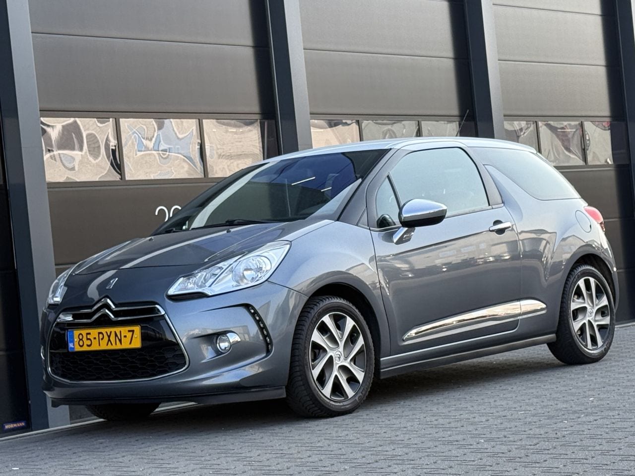 Citroën DS3 - 1.6 e-HDi Navi Clima PDC - AutoWereld.nl