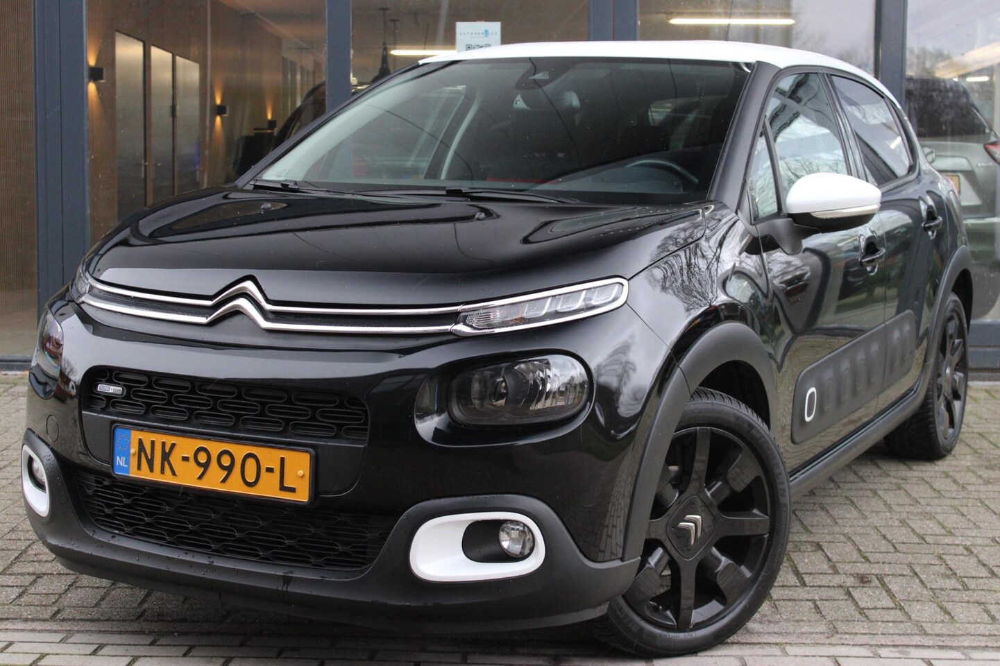 Citroën C3 - 1.2 PureTech Shine 1.2 PureTech Shine - AutoWereld.nl