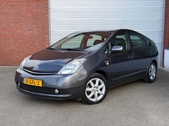 Toyota Prius - 1.5 VVT-i Tech Edition| NAVI| CAMERA| NAP| NW APK