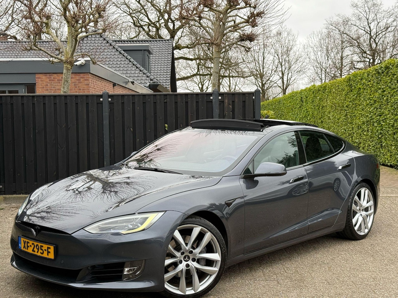 Tesla Model S - 75D Base CCS 21" PANO - AutoWereld.nl