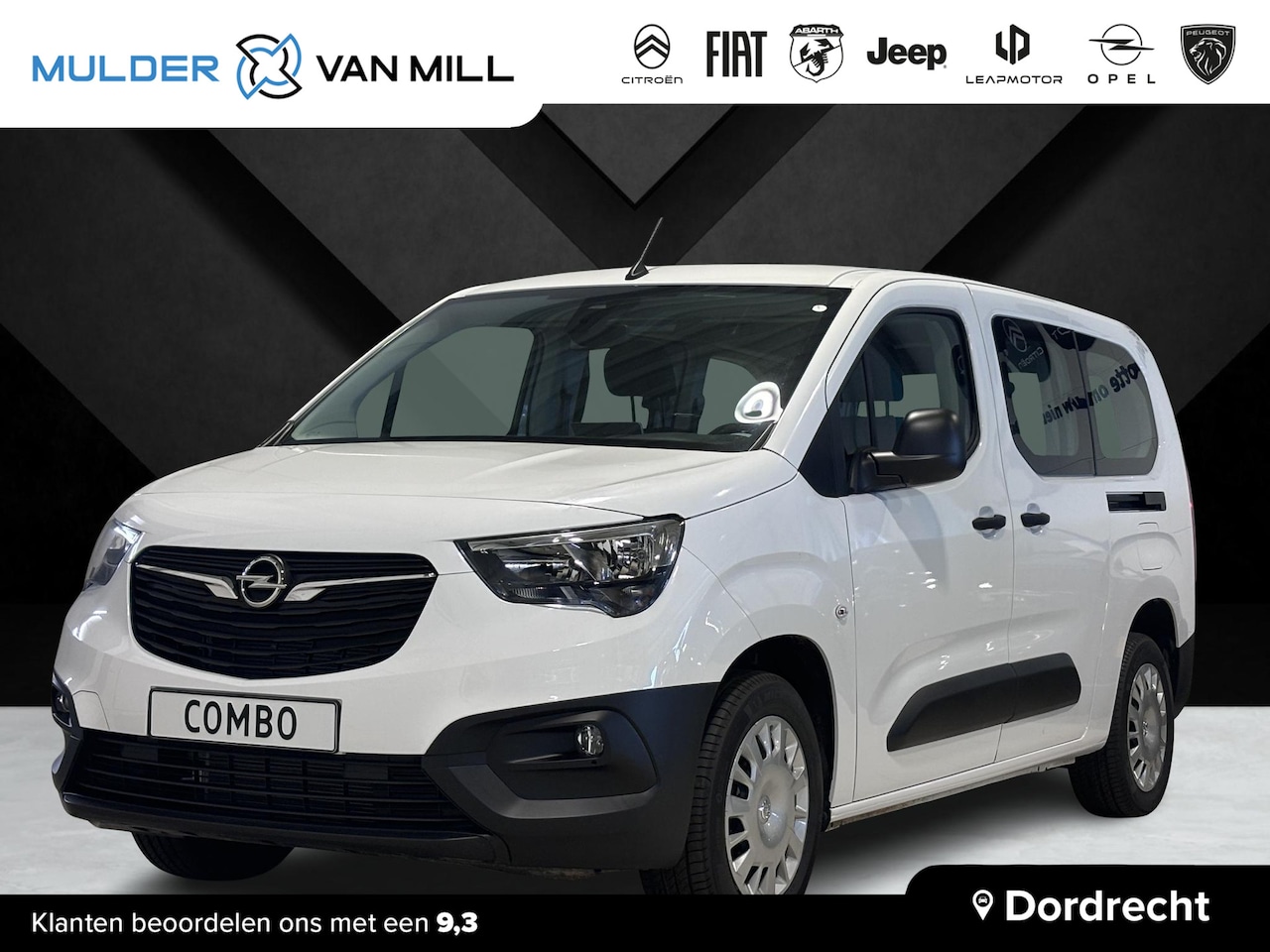 Opel Combo-e Life - L2 Edition 50 kWh | NAVI | Parkeersensoren achter | Comfortstoel | Neerklapbare passagiers - AutoWereld.nl