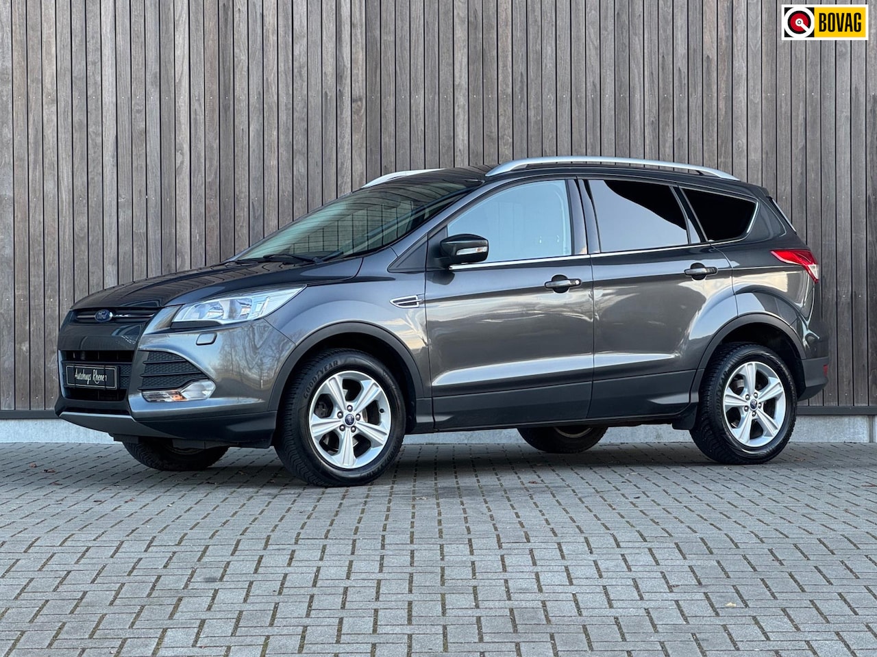 Ford Kuga - 1.5 Trend Edition / Trekhaak / Stoelverwarming / - AutoWereld.nl