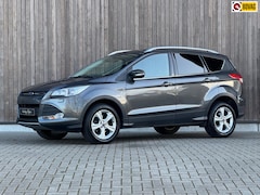 Ford Kuga - 1.5 Trend Edition / Trekhaak / Stoelverwarming /