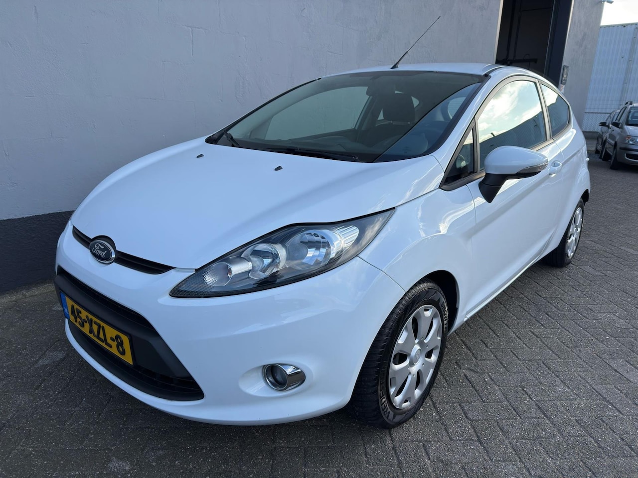 Ford Fiesta - 1.6 TDCi ECOnetic Lease Trend - Airco - AutoWereld.nl