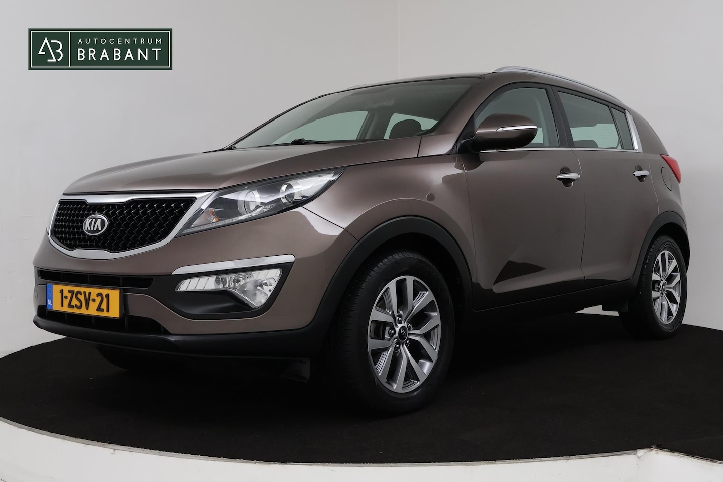 Kia Sportage - 1.6 GDI DynamicLine (PARKEERSENSOREN, TREKHAAK, ACHTERUITRIJCAMERA, BLUETOOTH, CRUISE. NL- - AutoWereld.nl