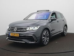 Volkswagen Tiguan - 1.5 TSI R-Line Business+ PANO DAK / NAVI / TREKHAAK