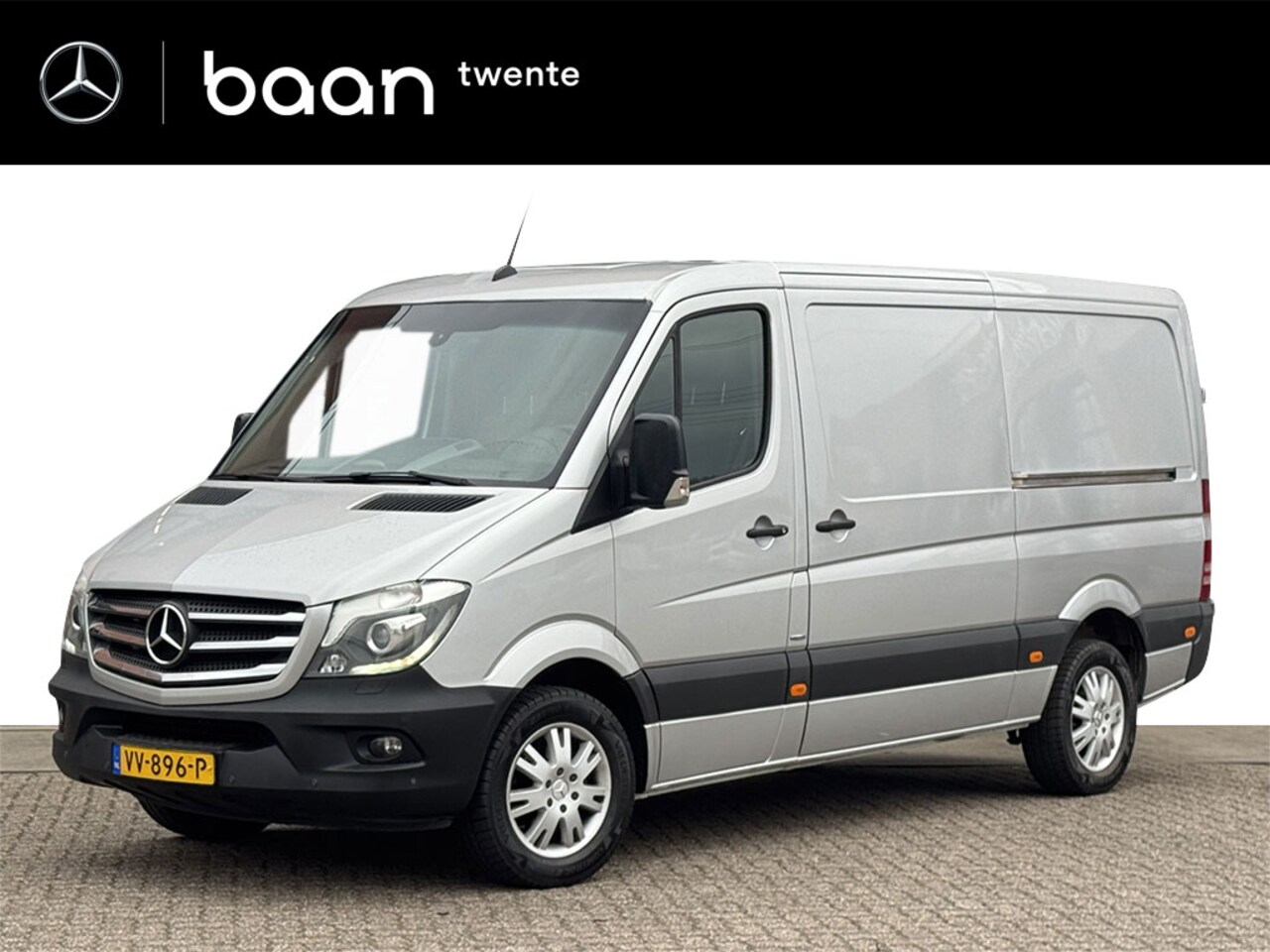 Mercedes-Benz Sprinter - 319 3.0 V6 L2H1 | 3,5t Trekhaak | Xenon | Airco | Camera | Navi - AutoWereld.nl