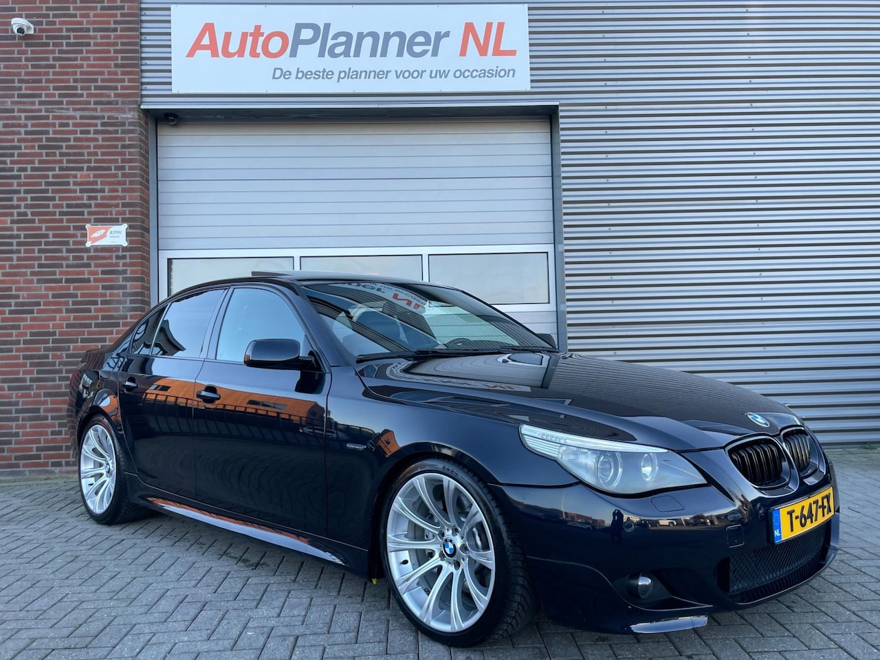 BMW 5-serie - 550i High Executive! Leder! Navi! Schuifdak! - AutoWereld.nl