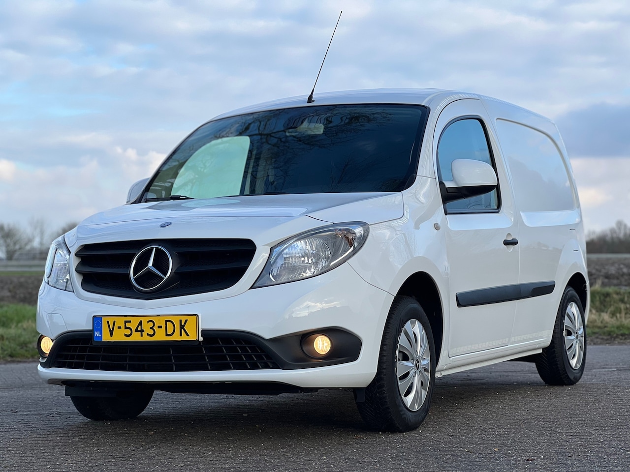 Mercedes-Benz Citan - 109 CDI BlueEFFICIENCY Business Ambition 109 CDI BlueEFFICIENCY Business Ambition - AutoWereld.nl