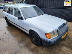 Mercedes-Benz 200-500 (W124) Combi - 230 TE 4-bak restauratie