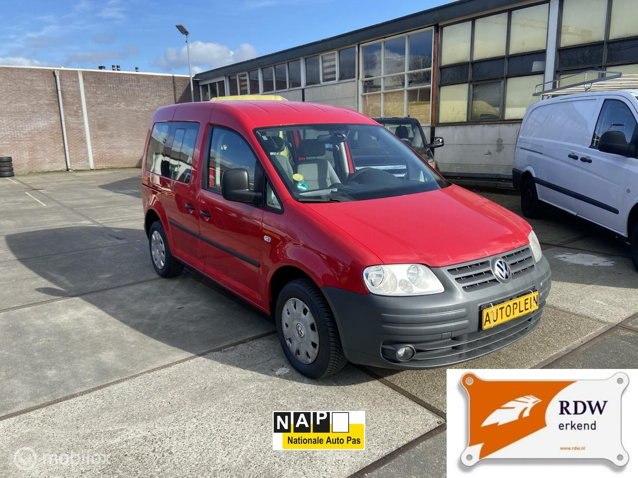 Volkswagen Caddy - Combi 1.6 Trendline 7p.. - AutoWereld.nl