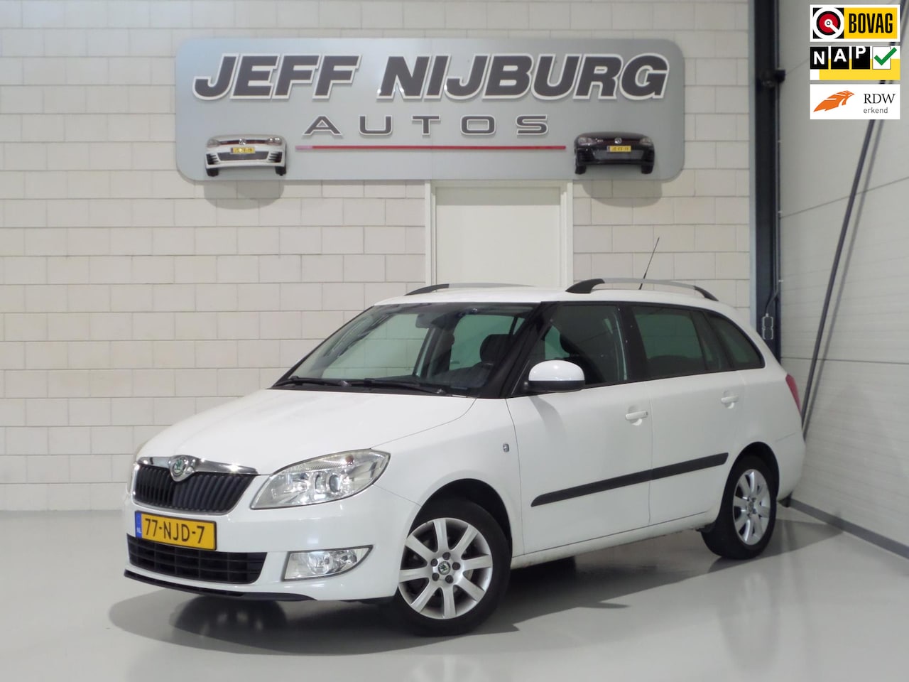 Skoda Fabia Combi - 1.2 TSI Ambition "Origineel NL!" Bluetooth Cruise Airco 15"Velgen, van 3e eigenaar in unie - AutoWereld.nl