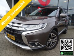 Mitsubishi Outlander - 2.0 Executive Edition NIEUW MODEL | AUTOMAAT | 7-PERSOONS | DEALER ONDERHOUDEN | TREKHAAK