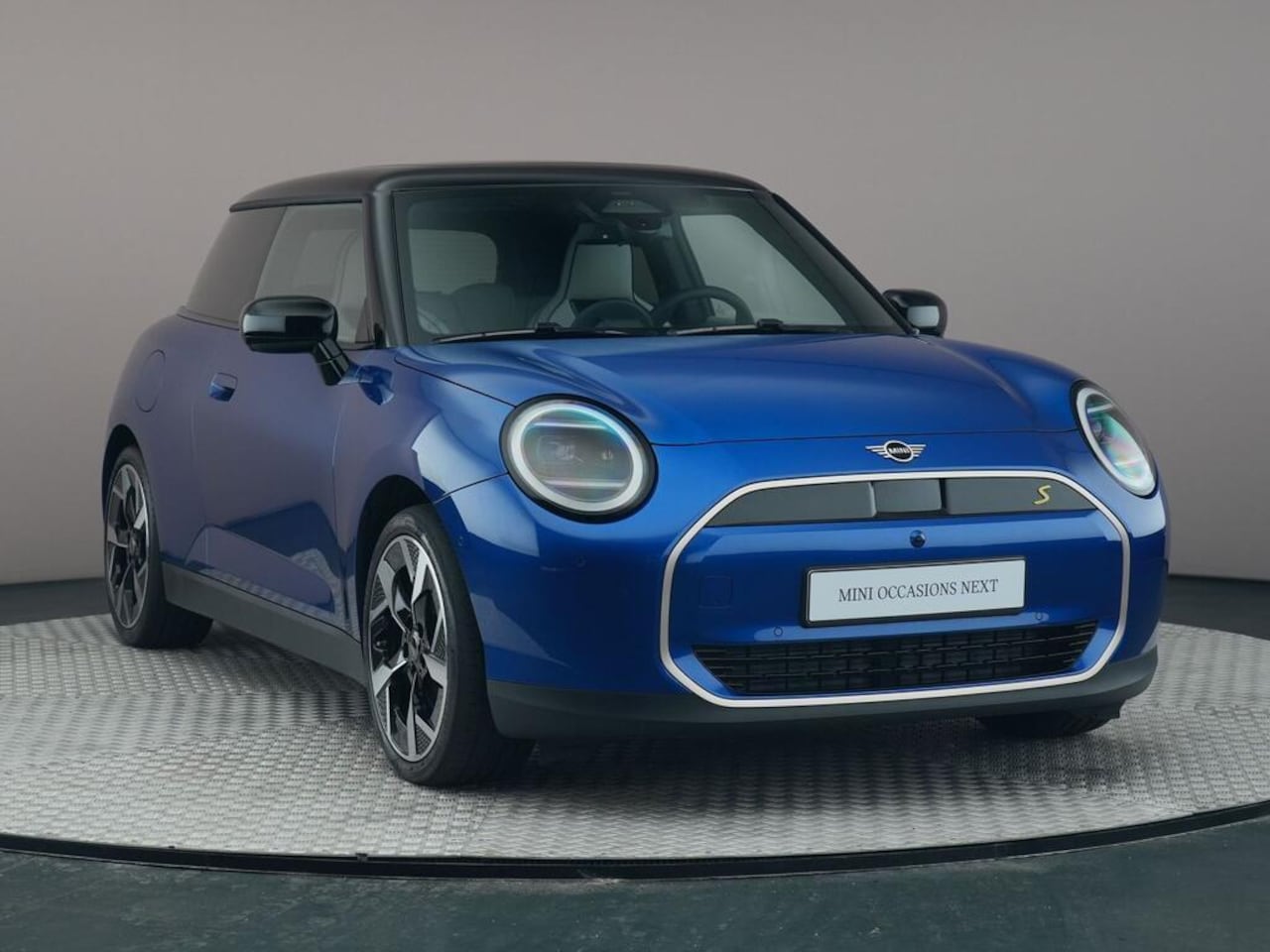 MINI Mini-Electric - Cooper SE Favoured M - AutoWereld.nl