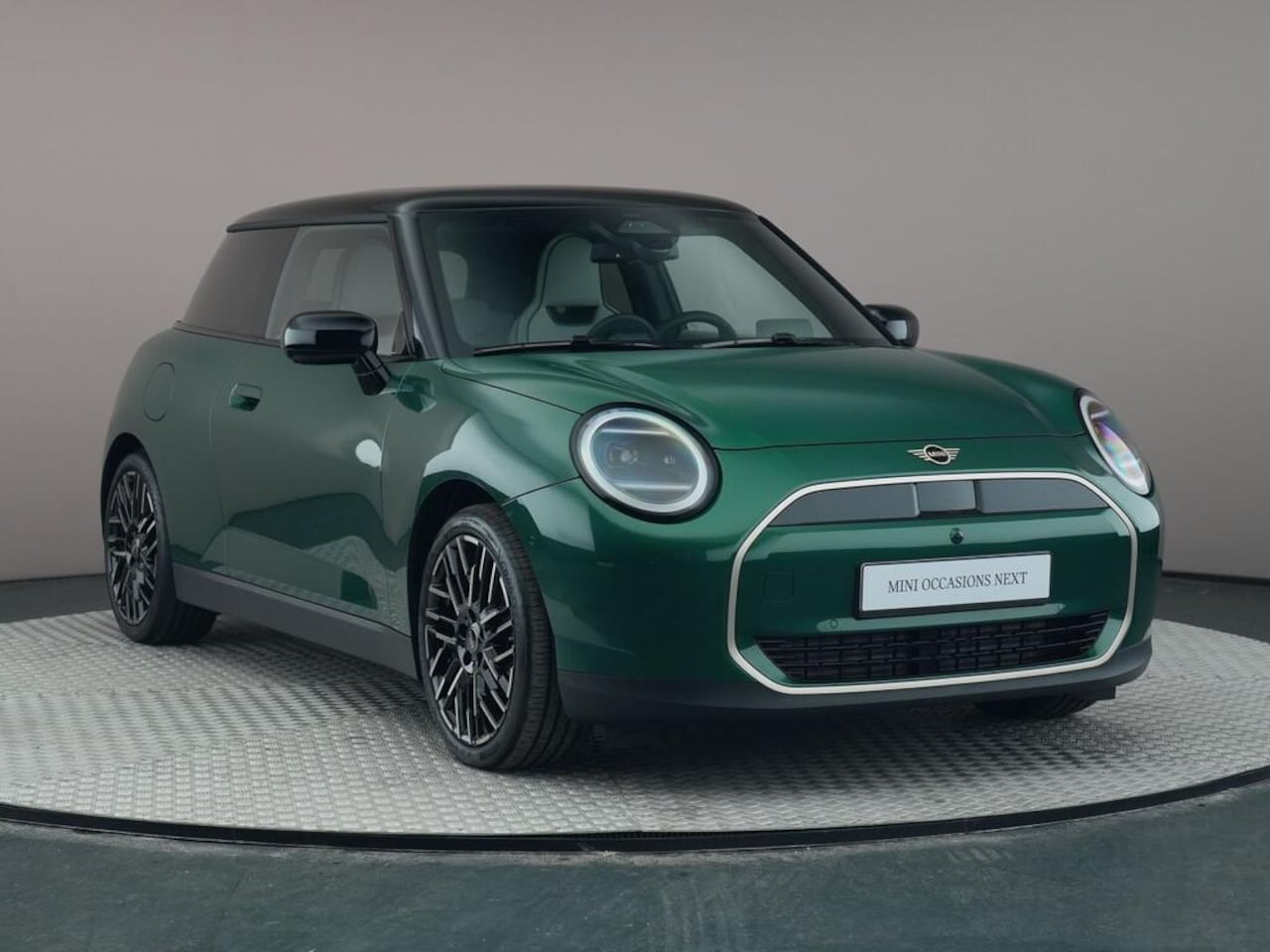 MINI Cooper - E Favoured L - AutoWereld.nl