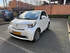 Toyota iQ - 1.0 VVTi Aspiration Airco NW APK White Metallic