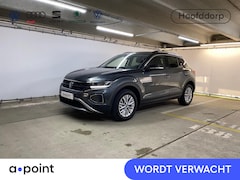 Volkswagen T-Roc - 1.0 TSI Life 110 pk | Navigatie | Parkeersensoren (Park assist) | Autom. airco | Stoelverw