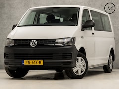 Volkswagen Transporter Kombi - 2.0 TDI L2H1 (8 PERSOONS, APPLE CARPLAY, NAVIGATIE, BLUETOOTH, AIRCO, ELEK PAKKET, ARMSTEU