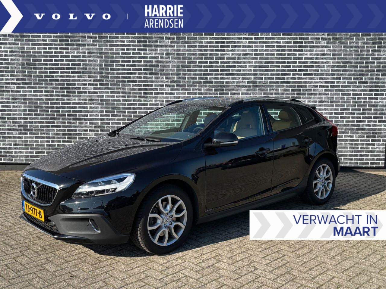 Volvo V40 Cross Country - 1.5 T3 Nordic+ Luxury | Panoramadak | Lederen bekleding | Standkachel | Keyless | Camera | - AutoWereld.nl