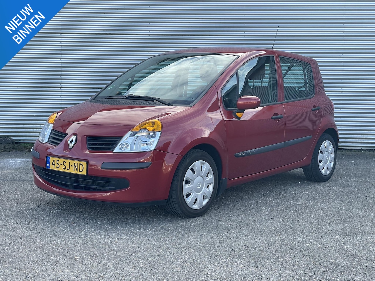 Renault Modus - 1.4-16V Authentique Luxe 1.4-16V Authentique Luxe - AutoWereld.nl