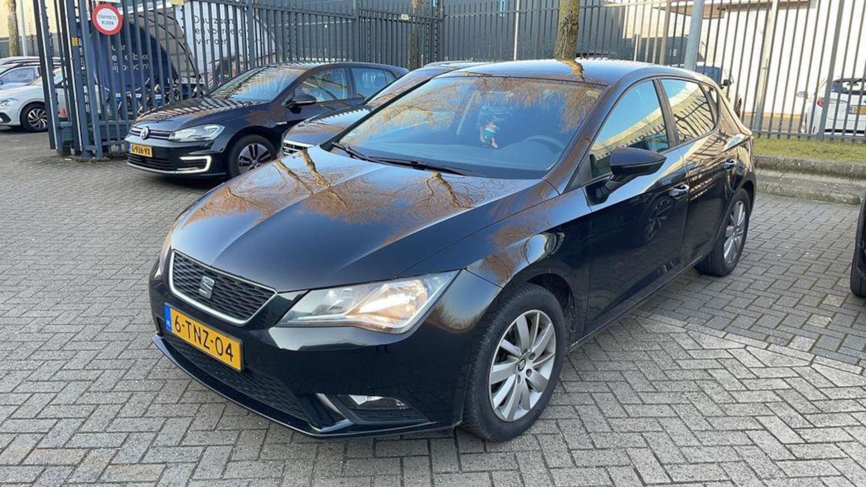 Seat Leon - 1.2 TSI Navi Cruise PDC Trekhaak NL-auto - AutoWereld.nl